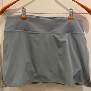 Play it off the Pleats skirt